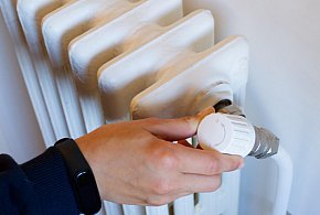 Kaloryfer zakręcony? I tak zapłacisz. Nowe prawo uderzy w lokatorów-89030