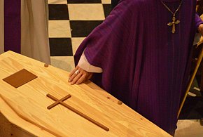 Rewolucja w pochówkach coraz bliżej. Tego w Polsce jeszcze nie było-89740