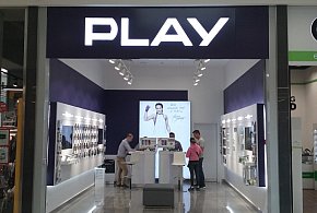 Potężna kara dla Play. Sieć ma zwrócić klientom pobrane środki-89780