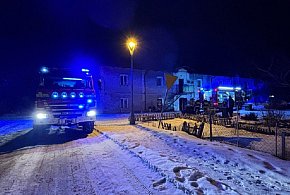 Pożar kamienicy w Młodzieszynie, ewakuowano 11 osób