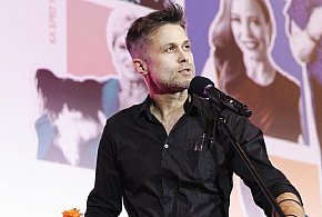 Maciej Zakościelny z koncertem dla pań w Kampinosie