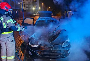 Pożar osobówki na Niemcewicza