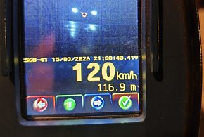 Pędził 120 km/h przez Staszica, 20-latek ukarany