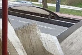 Wszedł na wiatę przy Traugutta, zerwał dach, wróci do Ukrainy