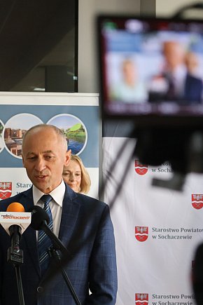 Kiepski asfalt, jest umowa, będzie przebudowa, rusza inwestycja powiatowa-16078