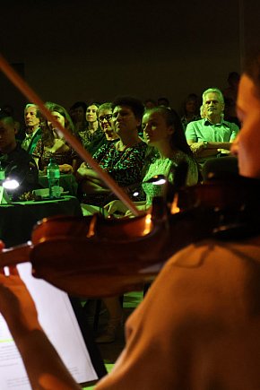 Magiczny wieczór w SCK: Sochaczew włączył się w Narodowe Czytanie-16081