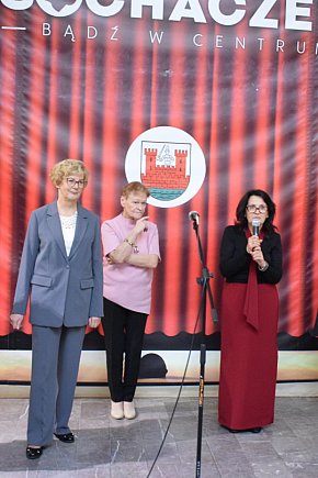 Uniwersytet Trzeciego Wieku w Sochaczewie skończył osiemnastkę-16276