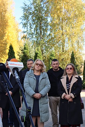 Powiat przy 80-tce: jest droga, nowe chodniki, pomógł CPK-16294
