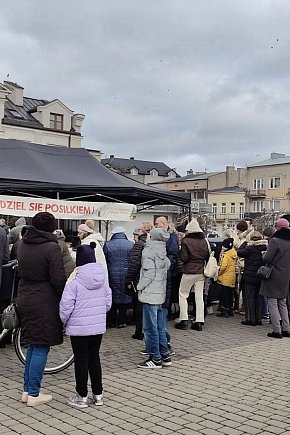 Podziel się posiłkiem po raz pierwszy-16480