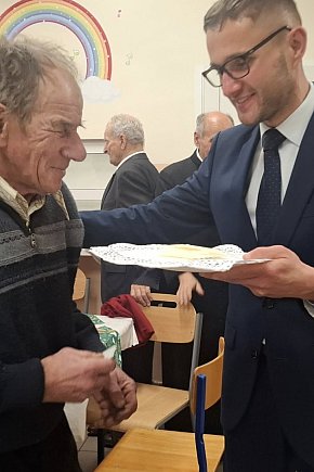 Wieczorek wigilijny dla osób samotnych w Rybnie-16485