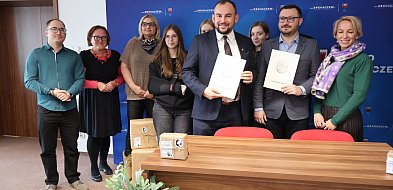 InPost zacieśnia więzi z Sochaczewem, porozumienie podpisane-88134