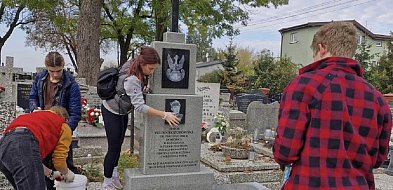 Światełko dla żołnierza w Sochaczewie, potrzeba rąk do pracy-88218