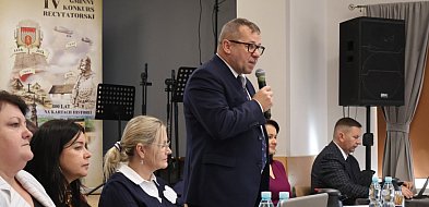 O sztandarze na sesji w gminie Iłów, wójt obiecuje pomoc-88313