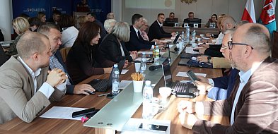 Nowy klub w radzie miasta, opozycja przeszeregowana-88346
