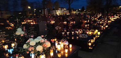 1 listopada w Sochaczewie, świątecznie na wszystkich nekropoliach [FOTO]-88526