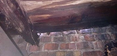 Bez dachu nad głową w Chodakowie. Kobiety z rodzinami proszą o pomoc-88652