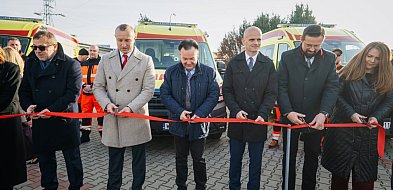 Nowa karetka trafiła do Iłowa: to szpital na kółkach-88997