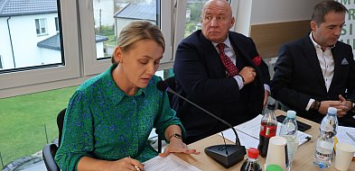 Teresin: podatki od środków transportu w górę, wpływy pójdą na remonty dróg-89283