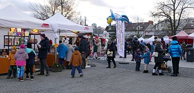Trzydniowy jarmark świąteczny w Błoniu, będzie rzeźbienie w lodzie-89826