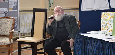 Profesor Bralczyk na spotkaniu z mistrzami w Czwórce [FOTO]