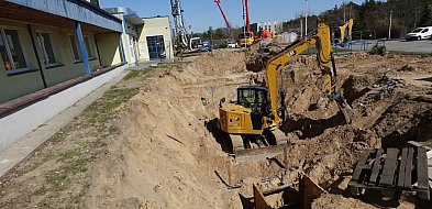 Budynek dla karetek groził zawaleniem, ale będzie dobrze