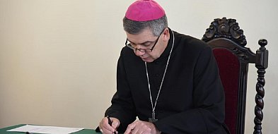 Jest dyspensa od biskupa łowickiego, ale są też warunki