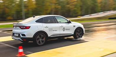 Licytacje WOŚP: szkolenie na Torze Modlin od posła Adama Orlińskiego