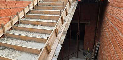 Żłobek i przedszkole w Kątach: pogoda nie sprzyja, w planach intensyfikacja