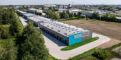 Magazyn z biurem – praktyczne rozwiązanie dla firm i osób prywatnych