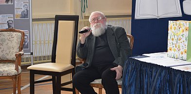 Profesor Bralczyk na spotkaniu z mistrzami w Czwórce [FOTO]