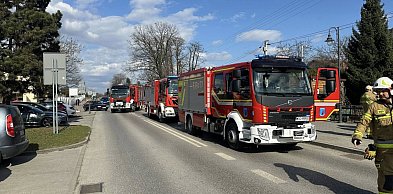 Jedna osoba poszkodowana w zderzeniu samochodów w Paprotni