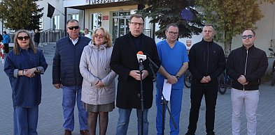 O służbie zdrowia pod szpitalem w Sochaczewie