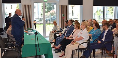 Są pieniądze dla naszych samorządów, umowy z marszałkiem podpisane