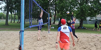 Znamy najlepszych w plażówkę. Zawodnicy nie wymiękli