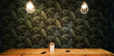 Luksus ukryty w detalach – designerskie lampy wiszące do eleganckich wnętrz