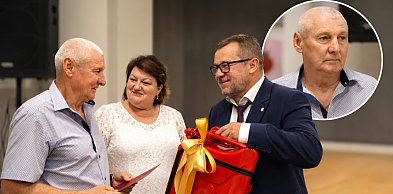 Zmiana Komendanta Gminnego OSP w Iłowie, na pamiątkę kanister