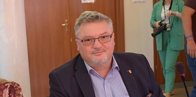 Żłobek i przedszkole w Kątach: zaraz będzie dach, w planach plac zabaw-87653