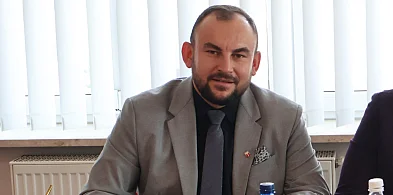 Na tapecie wynagrodzenie burmistrza: aktualny przelew to 9600 zł-88251