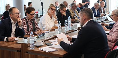 Oświadczenia majątkowe radnych miasta bez uchybień-88418