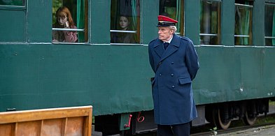 Daniel Olbrychski w Sochaczewie. Wąskotorówka planem filmowym-88808