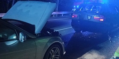 DK 50: niby stłuczka, a jedna osoba w szpitalu-88862