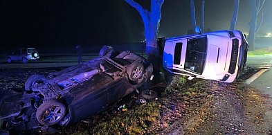 Zderzenie osobówek na DW 705, groźnie w Nowej Suchej-88850