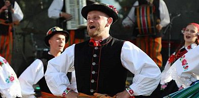 Kierownik posterunku policji w Teresinie na wielkiej scenie-89430