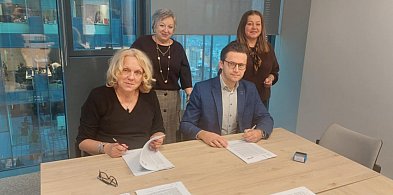 Powiatowe jednostki ze wsparciem z CPK, podpisano 15 umów-89622