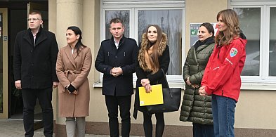 Defibrylator przy sochaczewskim Ogrodniku uroczyście przekazany-90045