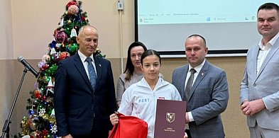 Nowa Sucha: młodzi, zdolni z nagrodami wójta-90214