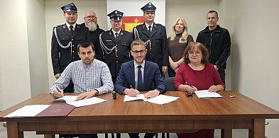 W Wężykach powody do radości. Cieszą się strażacy i mieszkańcy gminy-90358