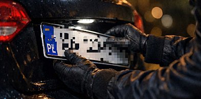 Ukradł tablice rejestracyjne i posługując nimi, kradł dalej-90511