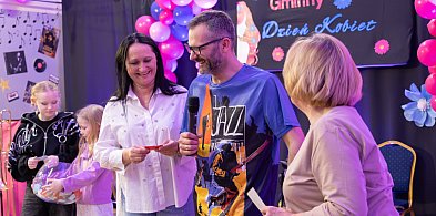 Dzień Kobiet w Gminie Młodzieszyn: wieczór pełen muzyki i kobiecej energii