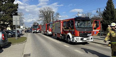 Jedna osoba poszkodowana w zderzeniu samochodów w Paprotni